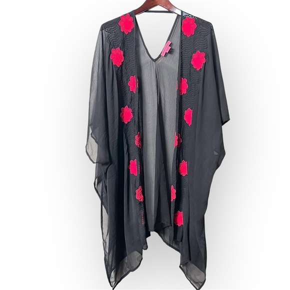 Betsey Johnson embroidered roses kimono open front, drop cap sleeve black OSFM - Picture 1 of 9
